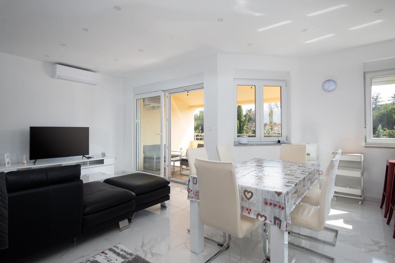 Apartments Jan&Enzo Μεντουλίν Εξωτερικό φωτογραφία